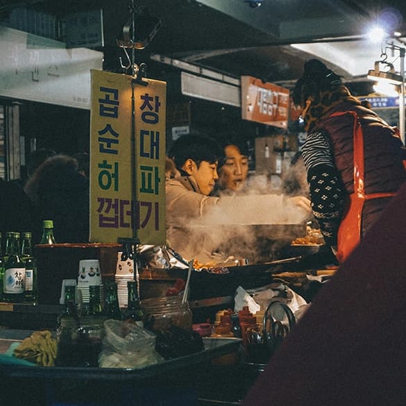 Barcelona Cheap Food and Neighborhood Guide travel guide cover