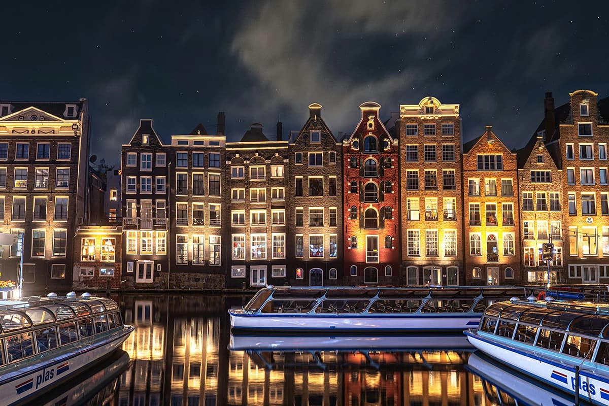 Amsterdam Travel Guide (2026) travel guide cover